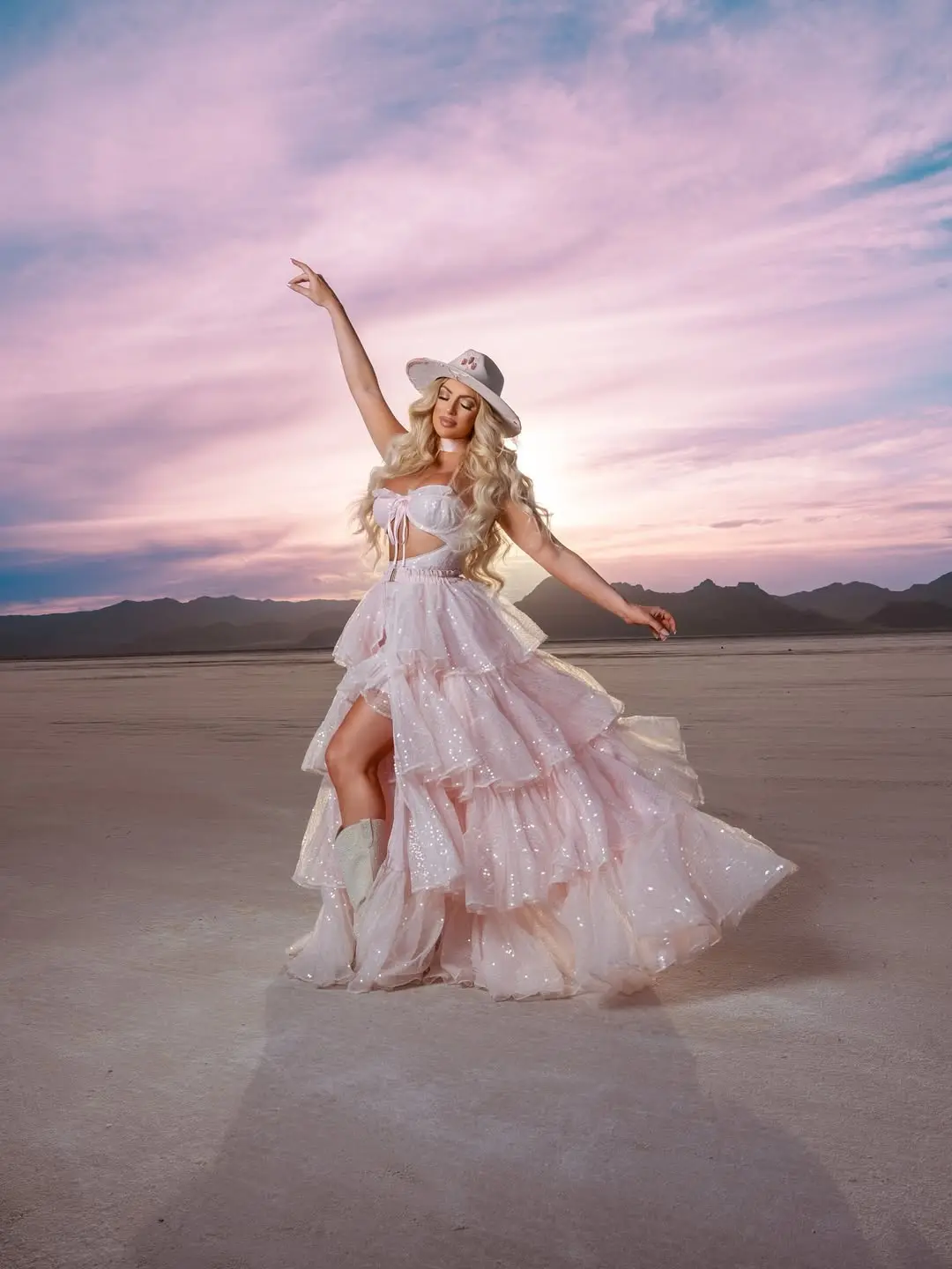 Tulle Skirt with Sequins and Ruffles High Waist Ball Gown Skirt for Party and Evening Wear Lightweight Material Bridal Wedding