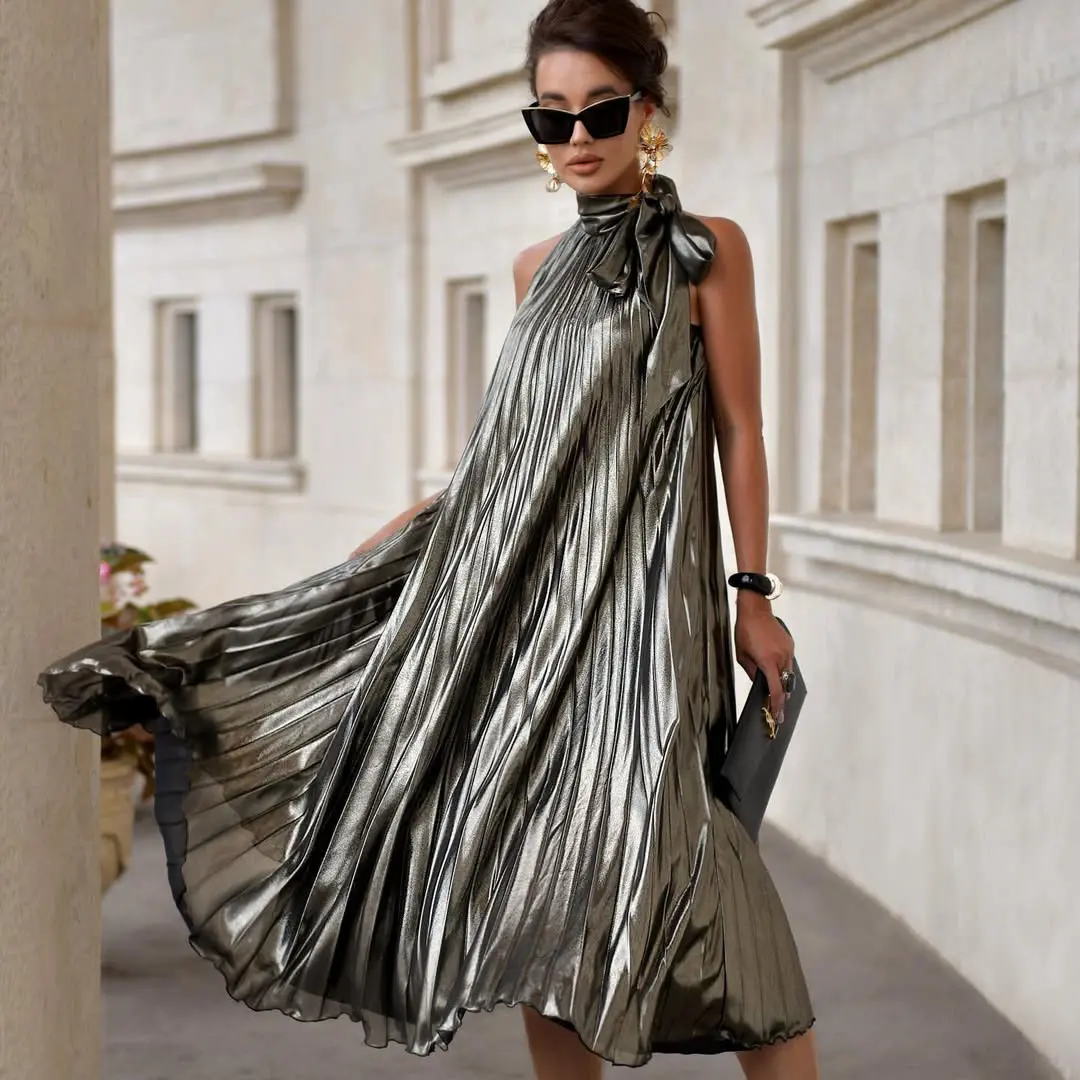 Sexy Metallic Pleated Maxi Dress in Shiny Fabric with Halter Neck and Elegant Bow Detail Women Summer Gala Party Dress Party