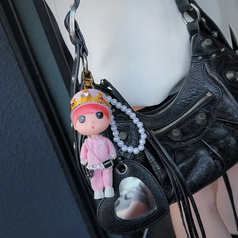 Collectible Action Figure Doll Keychain Toy Model Birthday Gift Gd Character Anime Themed Collectibles Souvenir Item
