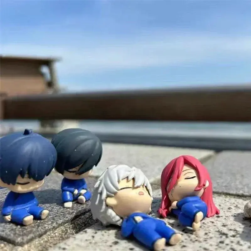 Anime Blue Lock Figurine Sleeping Dolls Isagi Yoichi Nagi Seishiro Chigiri Hyoma Rin Itoshi Yoichi Isagi 5pcs Figures PVC Toys