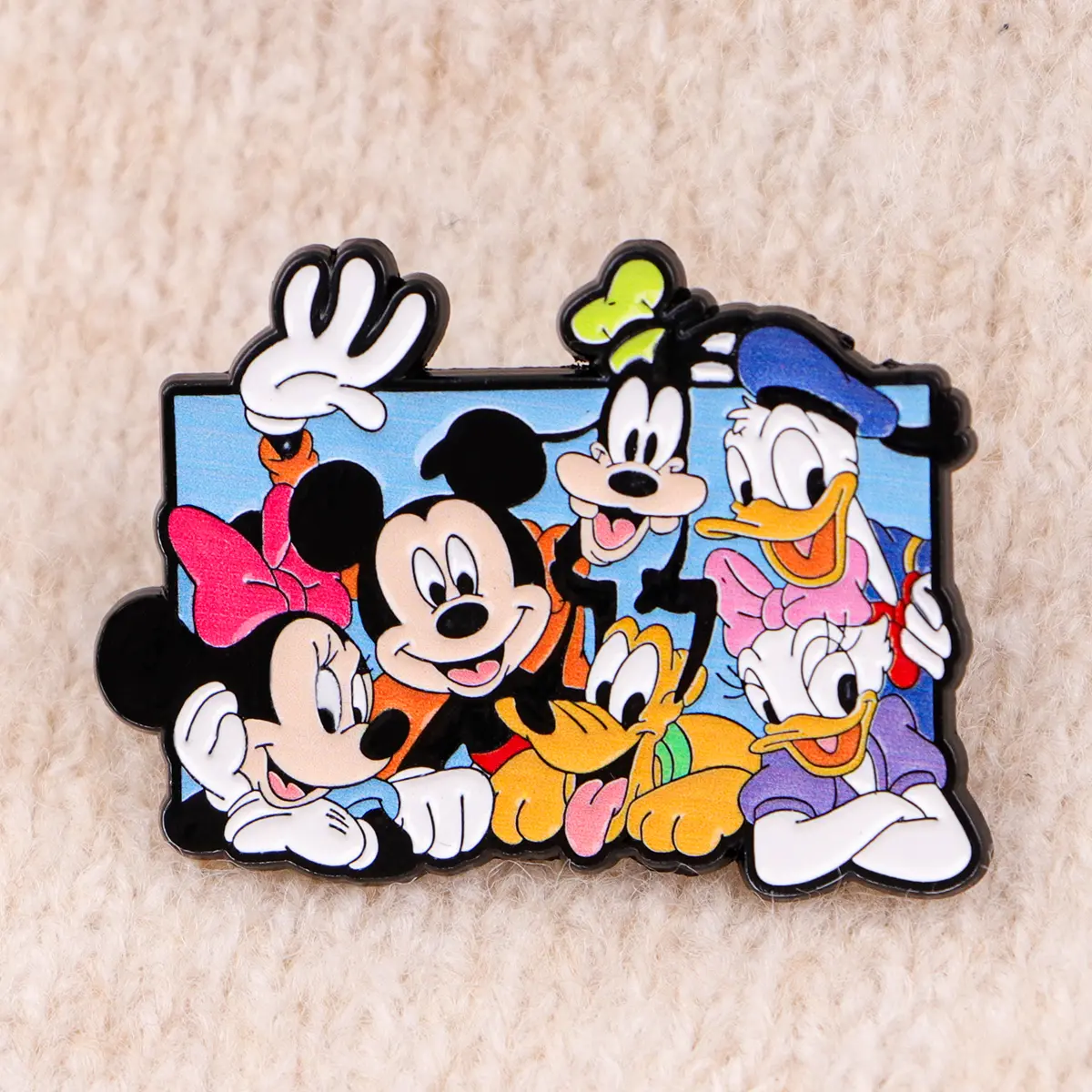 Best Friends Enamel Pins Cartoon Animals Badges on Backpack Lapel Pins Women Brooches Cosplay Accessories Party Gifts Toy