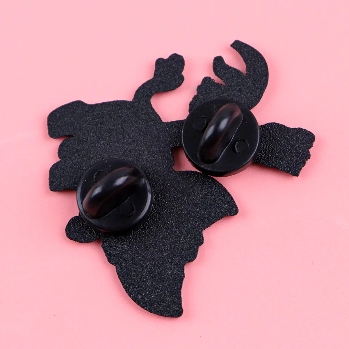 Funny Pig and Chicken Enamel Pin Cartoon Animal Badges on Backpack Women's Brooches Hat Lapel Pins Cosplay Accessories Toys Gift