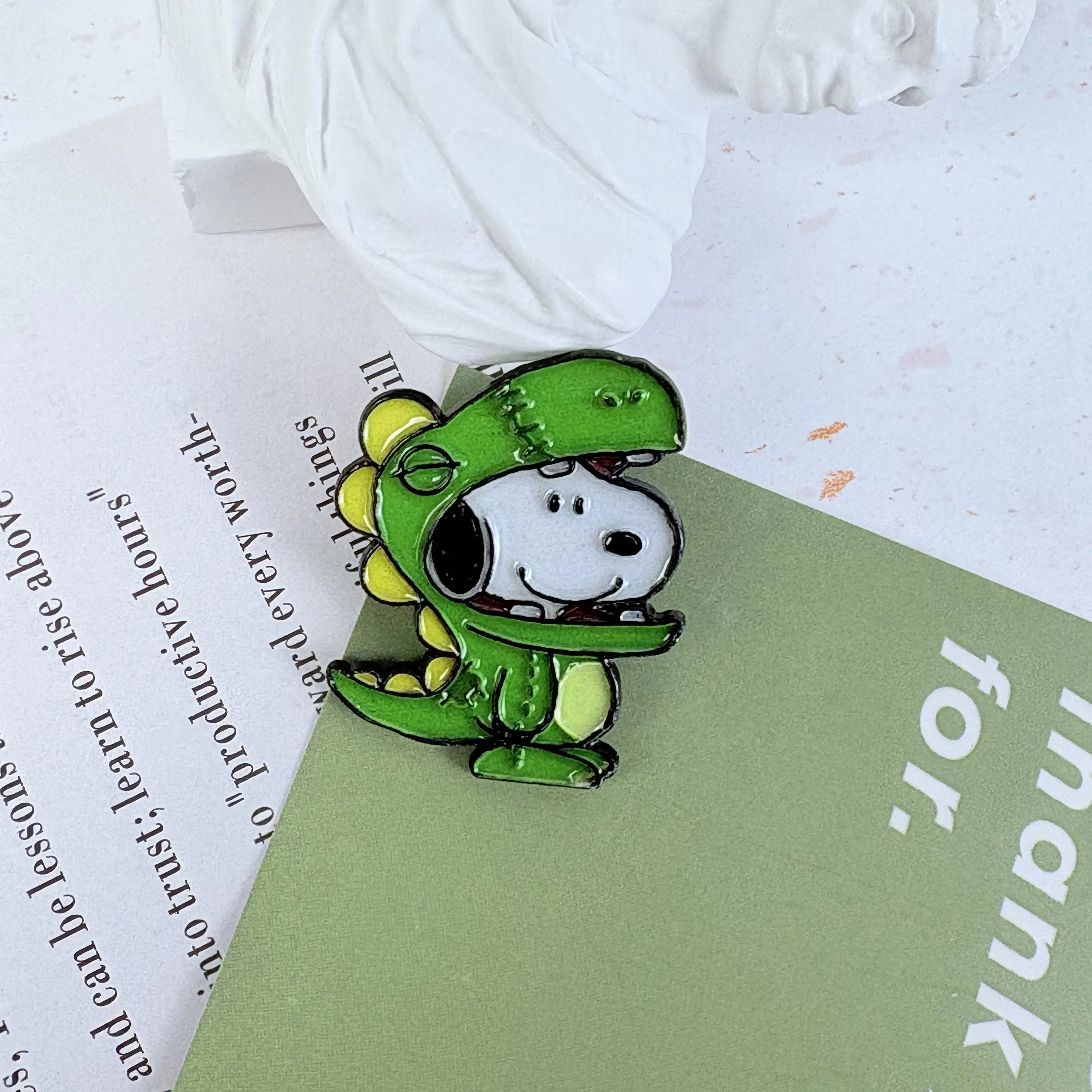 Cartoon cute Square Pants Enamel Lapel Pins Cartoon Character Collectible Badges Cute Children's Gift Jewelry for Backpacks