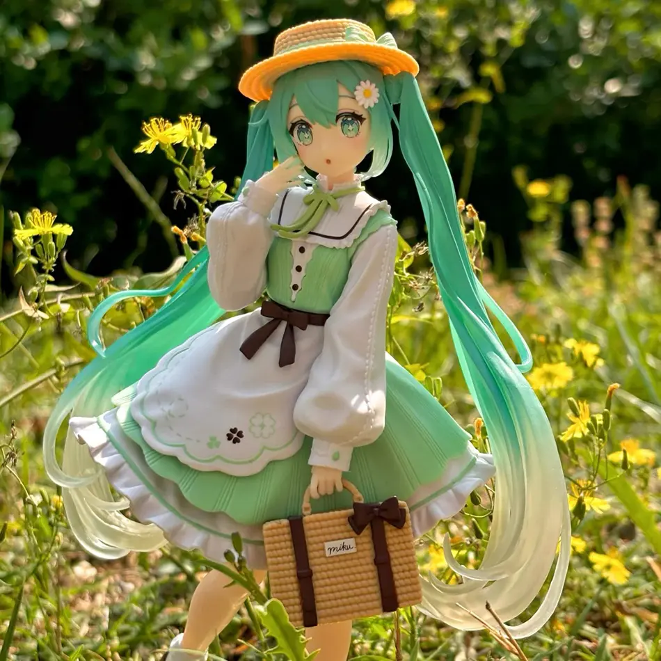 Hatsune Miku Desktop Cute Action Figure 20cm Fashion Country Ver. Anime Figurine Kawaii Girl Model Toy - Adorable Decor