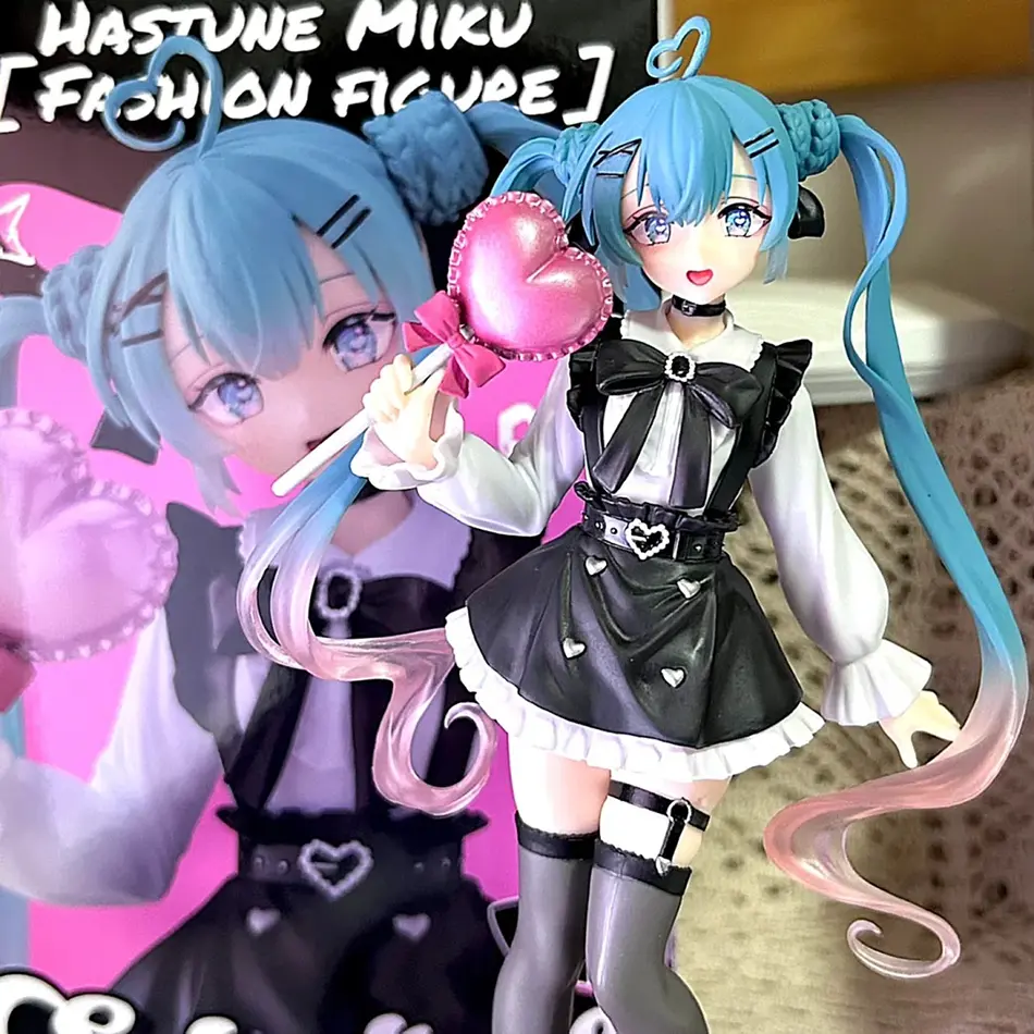 20cm Sexy Girl Hatsune Miku Anime Figure Fashion Subclture Miku Action Figure Christmas Gift PVC Collection Model Doll Toys
