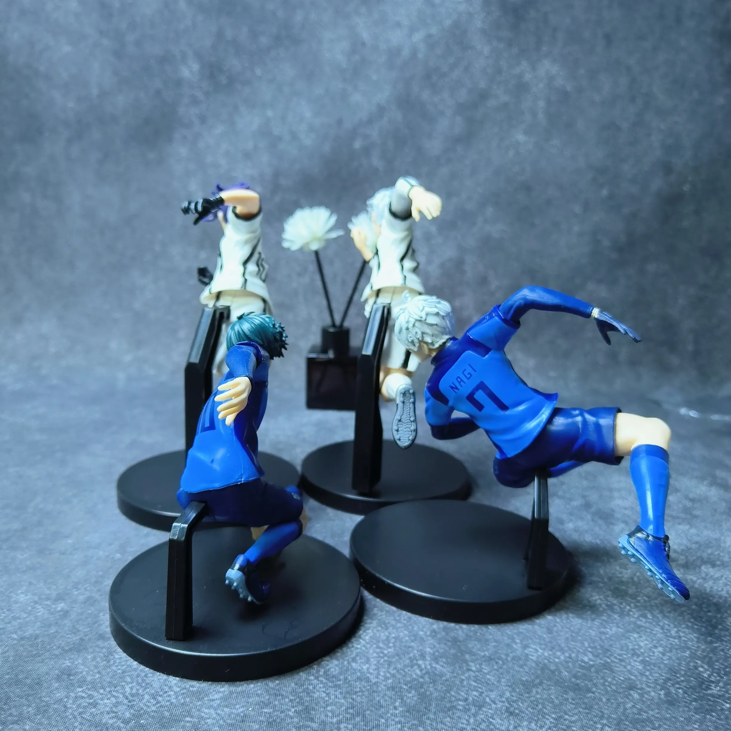 Anime Blue Lock Figure Football Uniform Nagi Seishirou Action Figure Itoshi Rin Figurine PVC Collection Model Doll Toys Gift