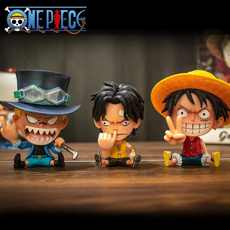 Anime One Piece Christmas Action Figure 8-10 cm PVC Luffy Roronoa Zoro Cute Ornaments Q Version Car Decoration Collection Model