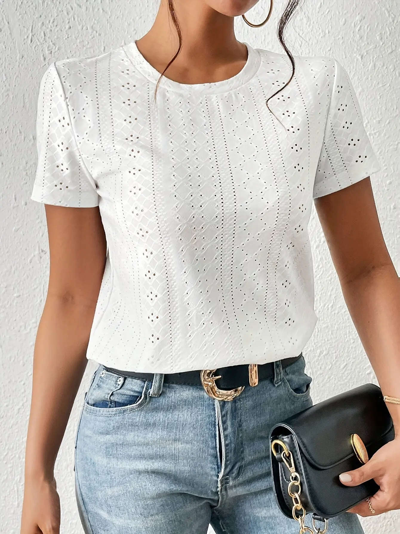 Camiseta feminina branca de manga curta,  blusa de malha oca, moda verão，tops de verão， verão, Y2K