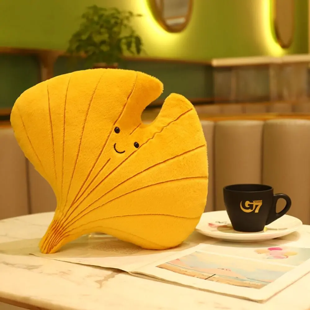 Variety Maple Leaves Plush Pillow Ginkgo Leaf Maple Leaf Green Leaf Plush Dolls Cartoon Kawaii Ginkgo Leaf Stuffed Toy