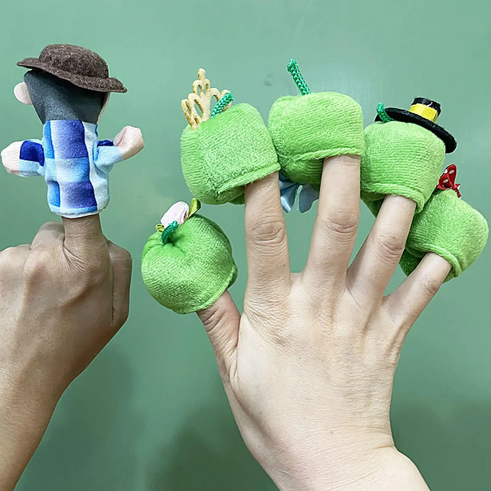 Finger Puppets 6 Pieces Cute Toddler Finger Puppets Interactive Plush Dolls Performance Props Developmental Learning Toys For