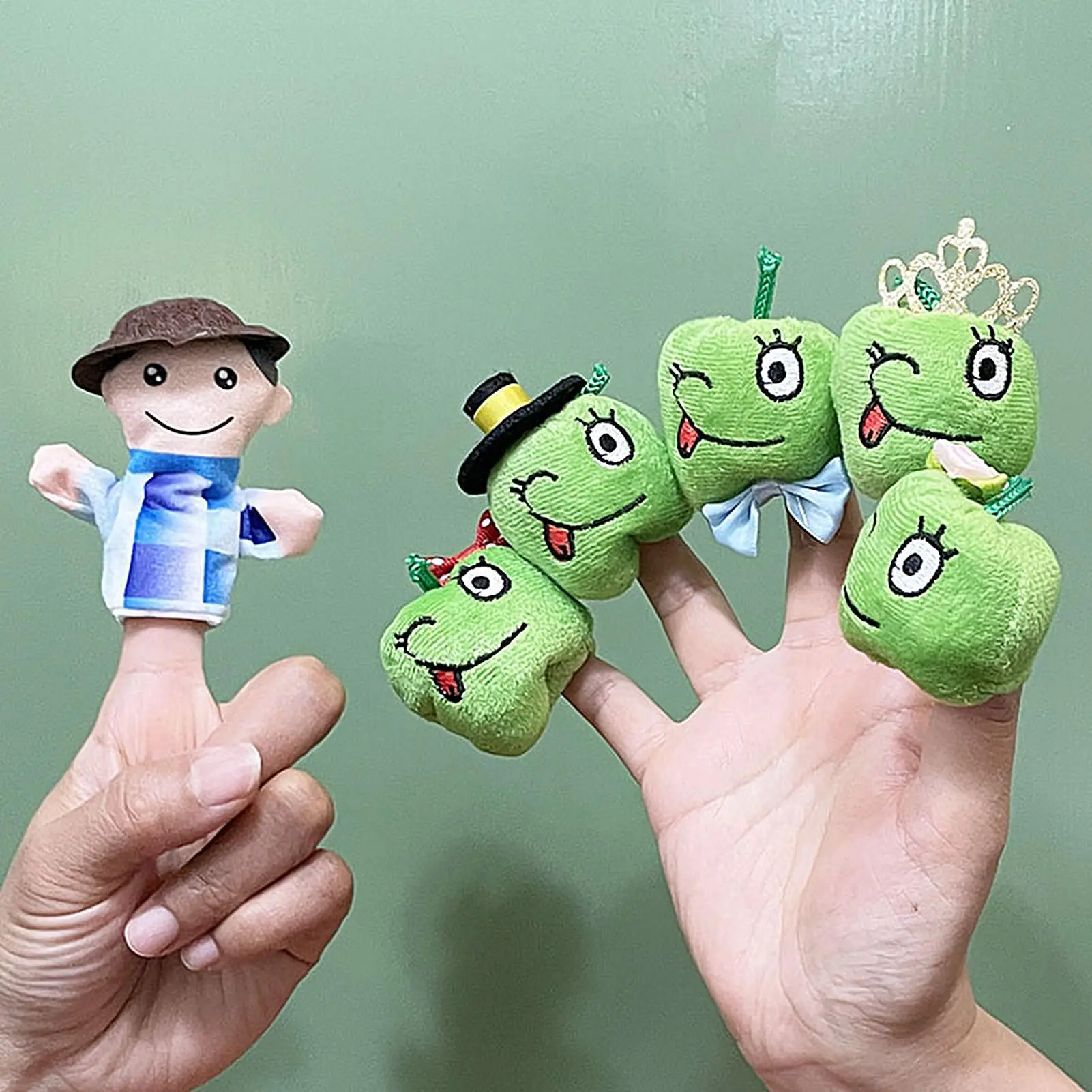 Finger Puppets 6 Pieces Cute Toddler Finger Puppets Interactive Plush Dolls Performance Props Developmental Learning Toys For