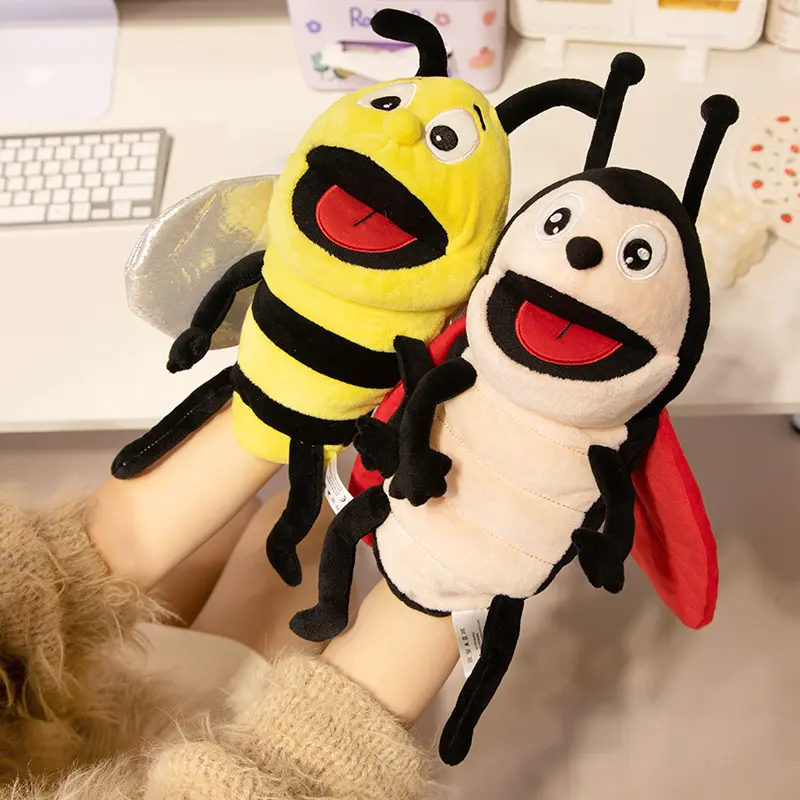 Cute Insect Plush Toys Dragonfly Ants Butterfly Ladybug Bee Cosplay Plush Doll Cute Hand Finger Puppet Educational Baby Toys