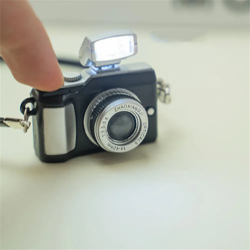 Mini Doll Camera Model with Flash Leather Lanyard Idol Cotton Doll Camera DIY Toy Dress Up Accessories Wholesale Retail