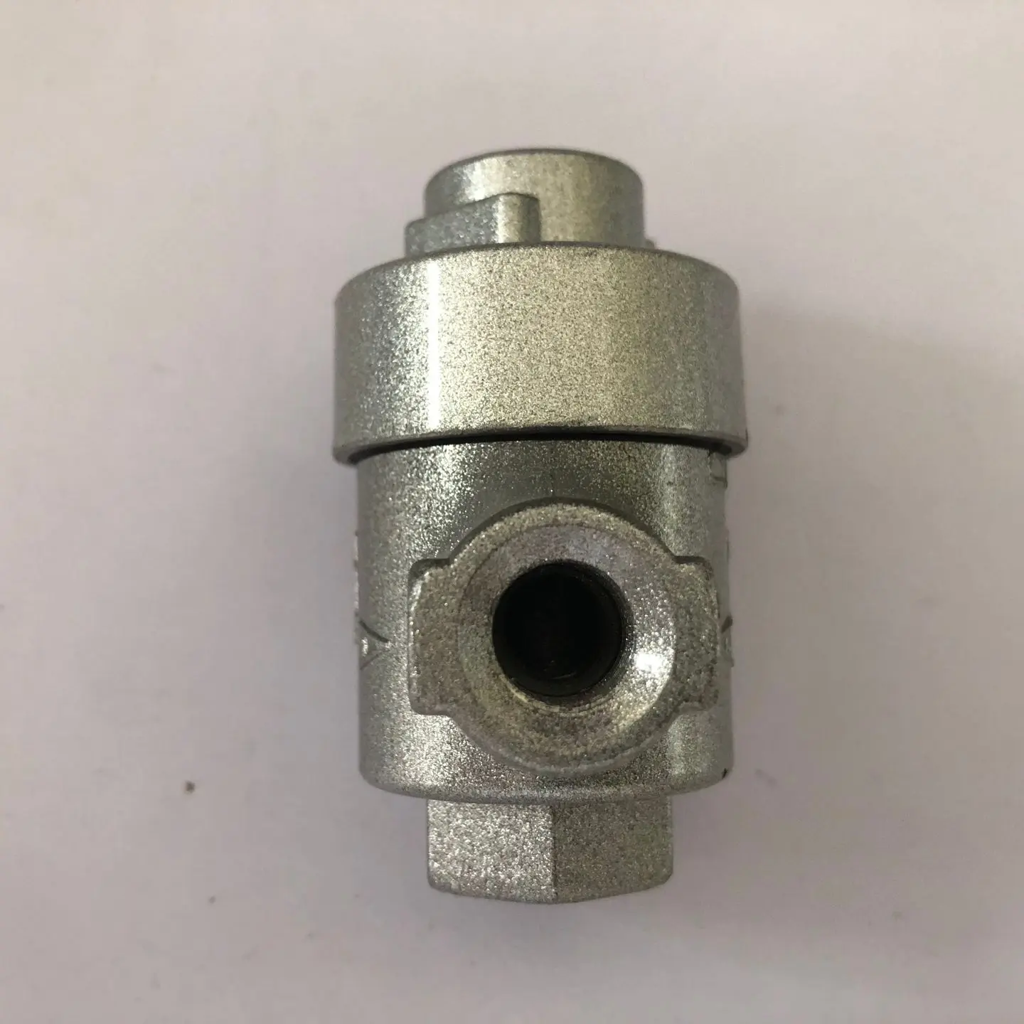 2 position 3 way Quick Exhaust Air Flow Control Valve XQ170610 1/8" XQ170600 1/4" XQ171000 3/4"XQ171500 1/2"