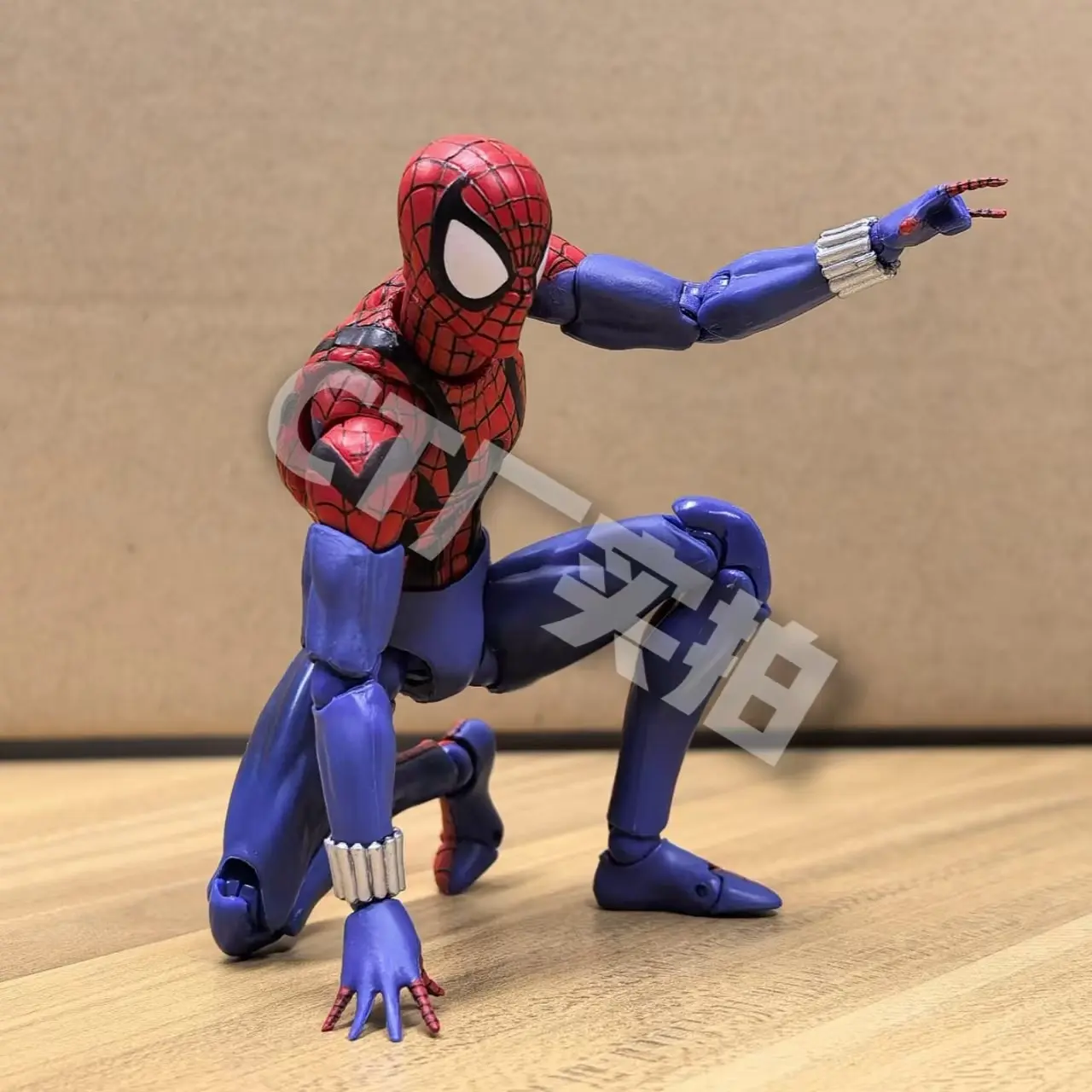 In Stock CT Toys Spiderman Mafex 143 Figure Ben Reilly Comic Ver Action Figure Ultimate Spider Man Parallels Collectible Model