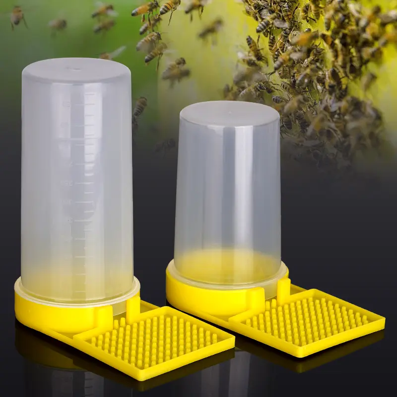 Bee Drinking Water Dispenser Feeder Beekeeping Honey Bee Feeders Watering Bees Tools Supplies Feeding Bee Drinker Tool 1Pcs