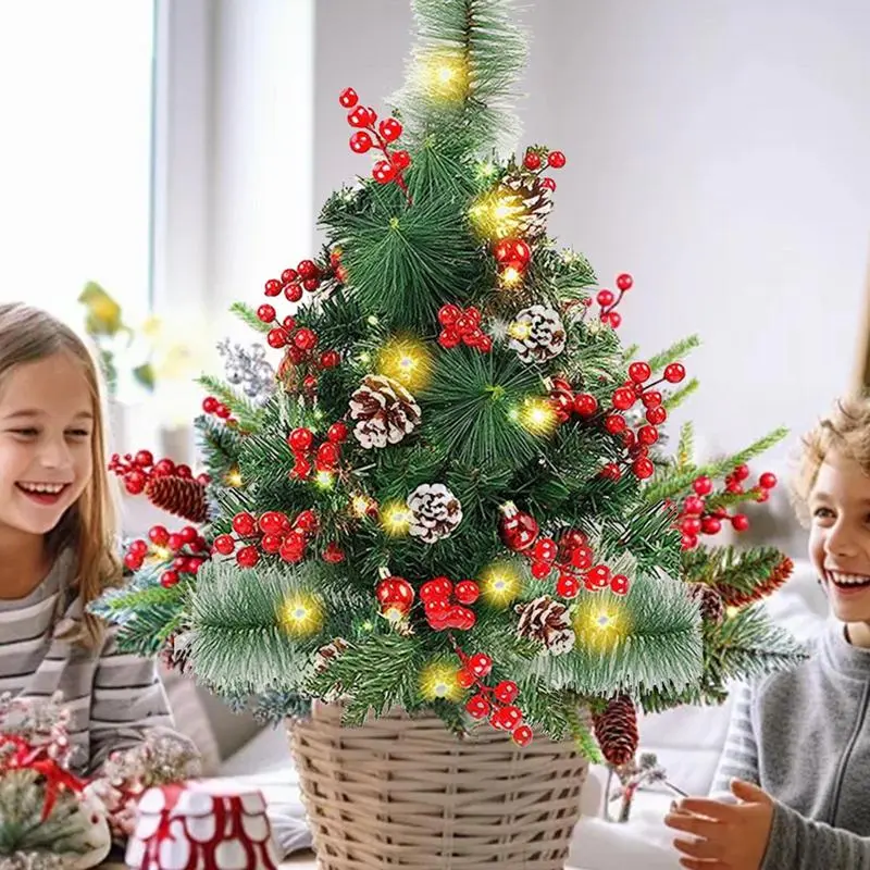 Christmas Tree Garden Lights Battery Operated Yard Lights With 20 LEDs Christmas Decoration With Berries And Pine Cones For Yard