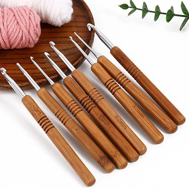 Crochet Hooks 9X Ergonomic Knitting Yarn Crocheting Needles Weave Yarn Knitting Needles Kit for Beginners Crocheters Knitters