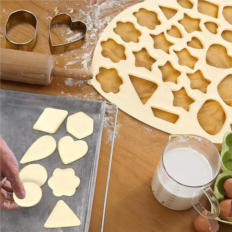 30Pcs Stainless Steel Cookie Mold Mini Cookie Cutters Set Heart Star Flower Geometric Shape Cookie Cutters Cake Mold Baking Tool
