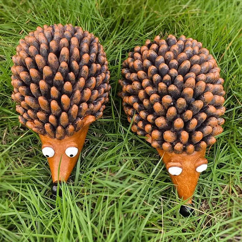 Hedgehog Garden Statue Valentine Cartoon Couple Animal Figures 15x12cm/5.91x4.72 Inch Cute Hedgehog Partner Decoration