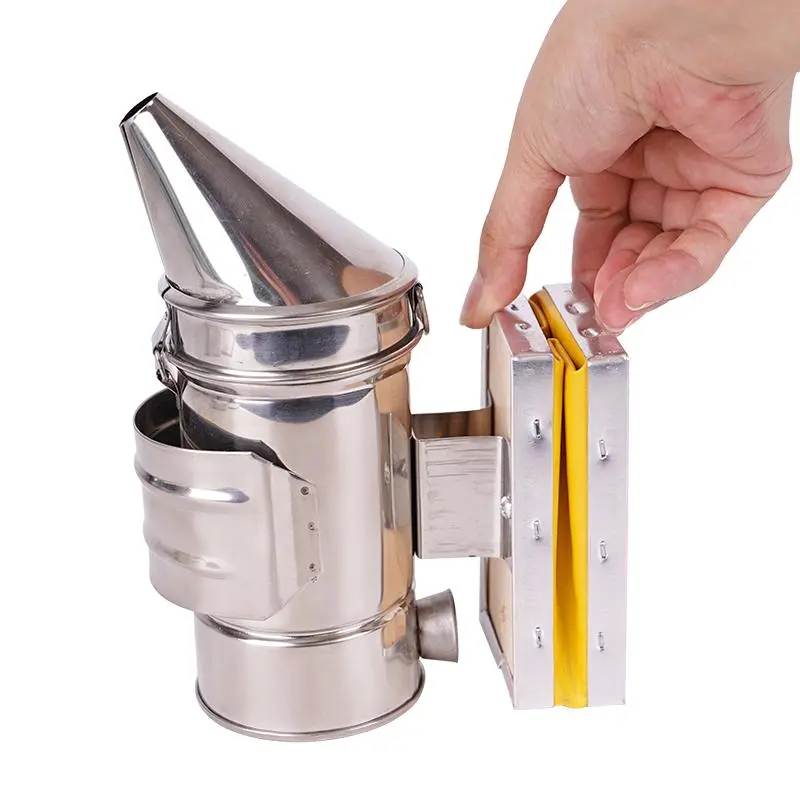 Stainless Steel Bees Smoker Transmitter Beekeeping Sprayer Bee Hive Bee Drive Tools Bee Smoke Apiculture for Beekeeper Equipment