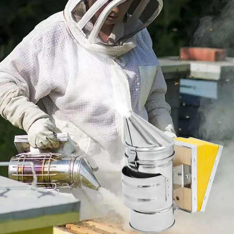 Stainless Steel Bees Smoker Transmitter Beekeeping Sprayer Bee Hive Bee Drive Tools Bee Smoke Apiculture for Beekeeper Equipment