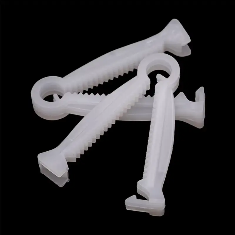 50/100Pcs Umbilical Cord Clip Plastic Disposable Piglet Umbilical Navel Cord Clamp Animals Lamb Goat Puppy Supplies