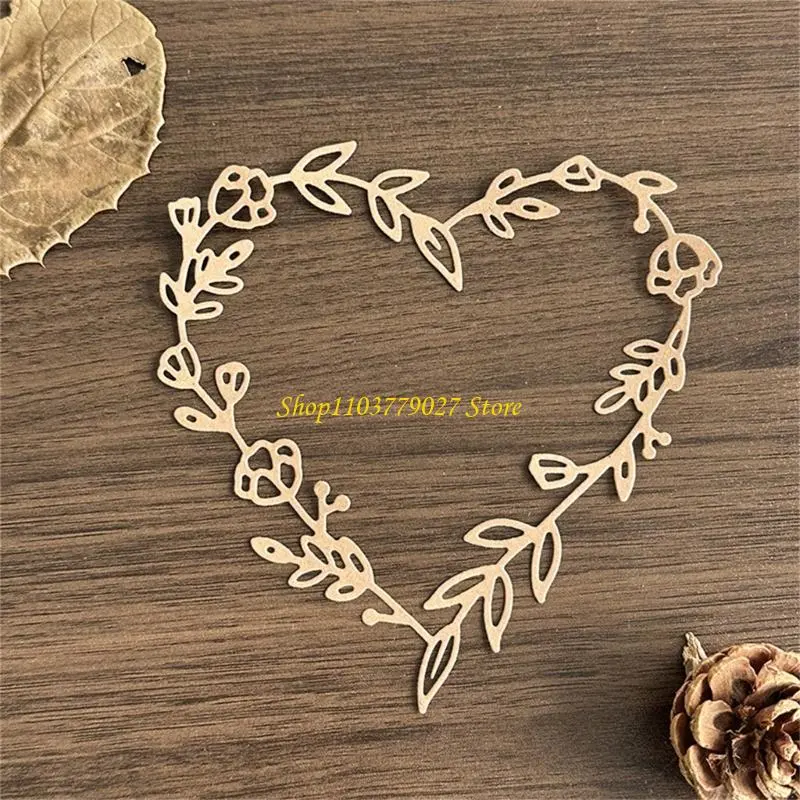 C4DF Heart Wreath Cutting Dies Carbon Steel Die Cut Templates for Scrapbooking Craft