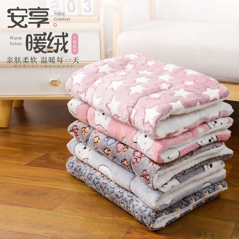 Soft Flannel Thickened Pet Soft Fleece Pad Pet Blanket Bed Mat for Dogs Puppy Cat Sofa Cushion Home Rug Keep Warm Sleeping Cover