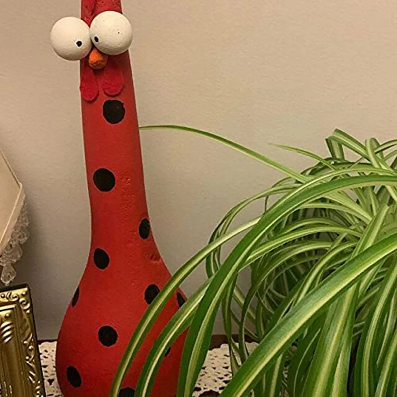 MOONBIFFY Resin Long Neck Chicken Ornaments for Garden Courtyard Outdoor Decoration Silly Hen Statues Office Desktop Figurines