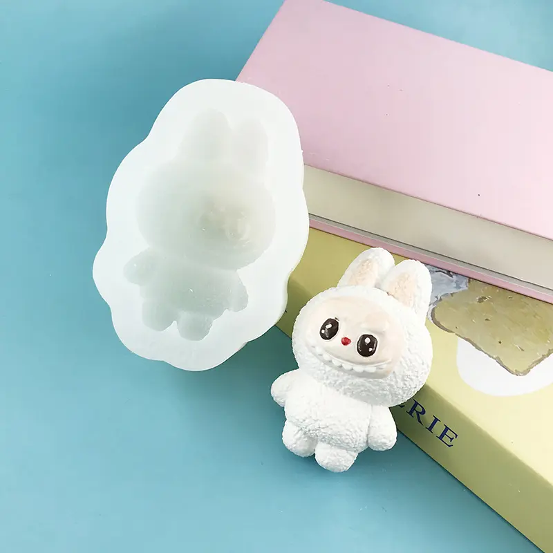 Silicone Mold Non-stick Demolding Heat-resistant DIY Chocolate Mousse Candle Cake Mold for Cute Cartoon Image Baking Mold