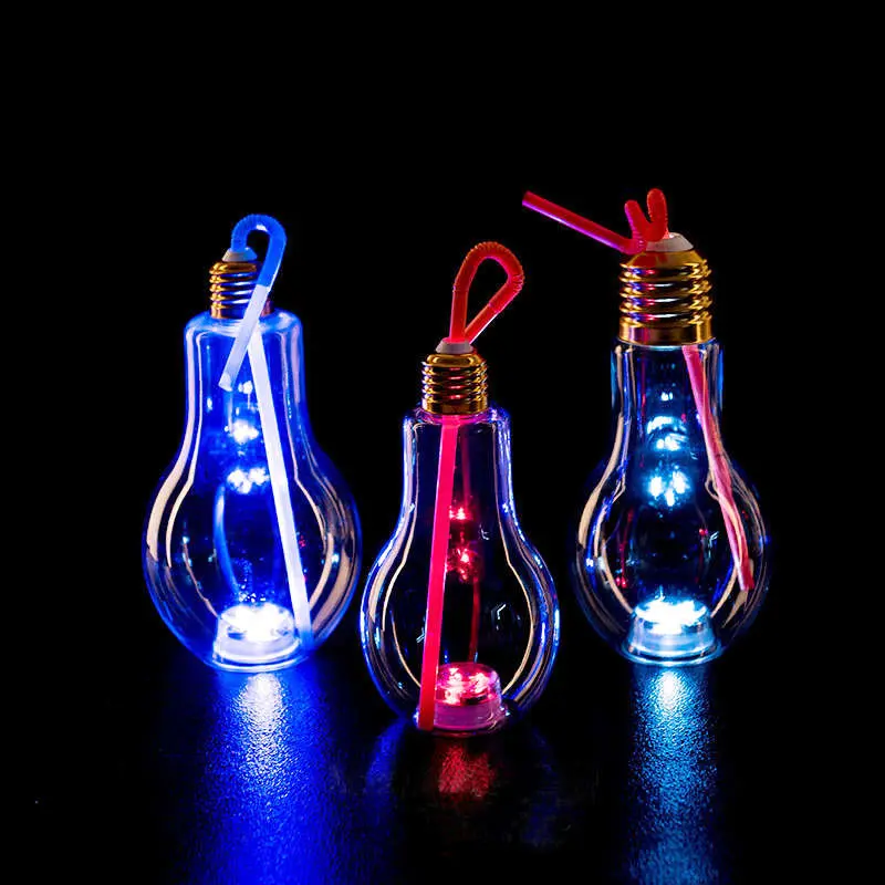 1pc Creative Bulb Water Bottle Brief Fashion Cute Milk Juice Light Bulb Shape Cup 100/200/300/400/500ml Party Plastic Bottle