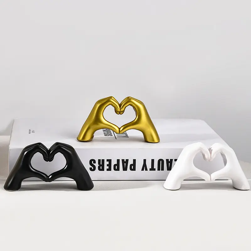 Nordic Light Luxury Art Crafts Office Home Decoration Resin Love Gesture Statues Sculptures Desktop Ornament Sculpture Figurines