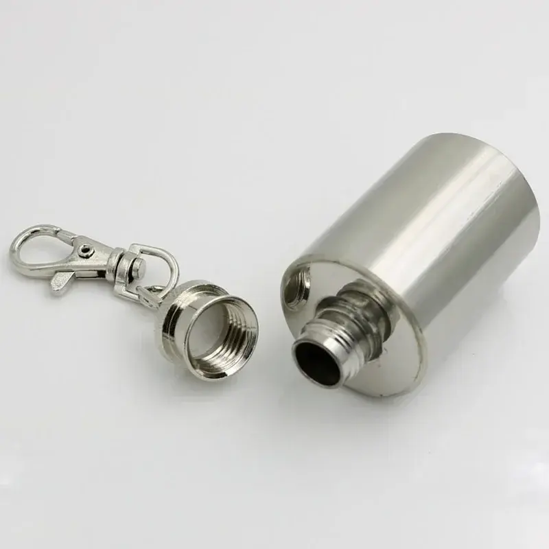 1 OZ Stainless Steel Mini Hip Flask with Keychain Screw Cap Portable Alcohol Flask Liquor Whiskey Bottle Outdoor Travel Gifts