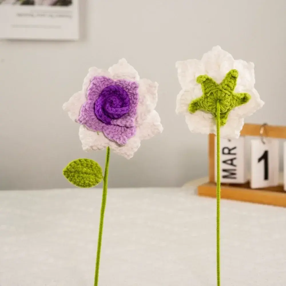 Pointed Leaf Crochet Rose Flower DIY Graduation Bouquet Romantic Knitting Flowers Photo Props Handmade Flower Crochet Bouquet