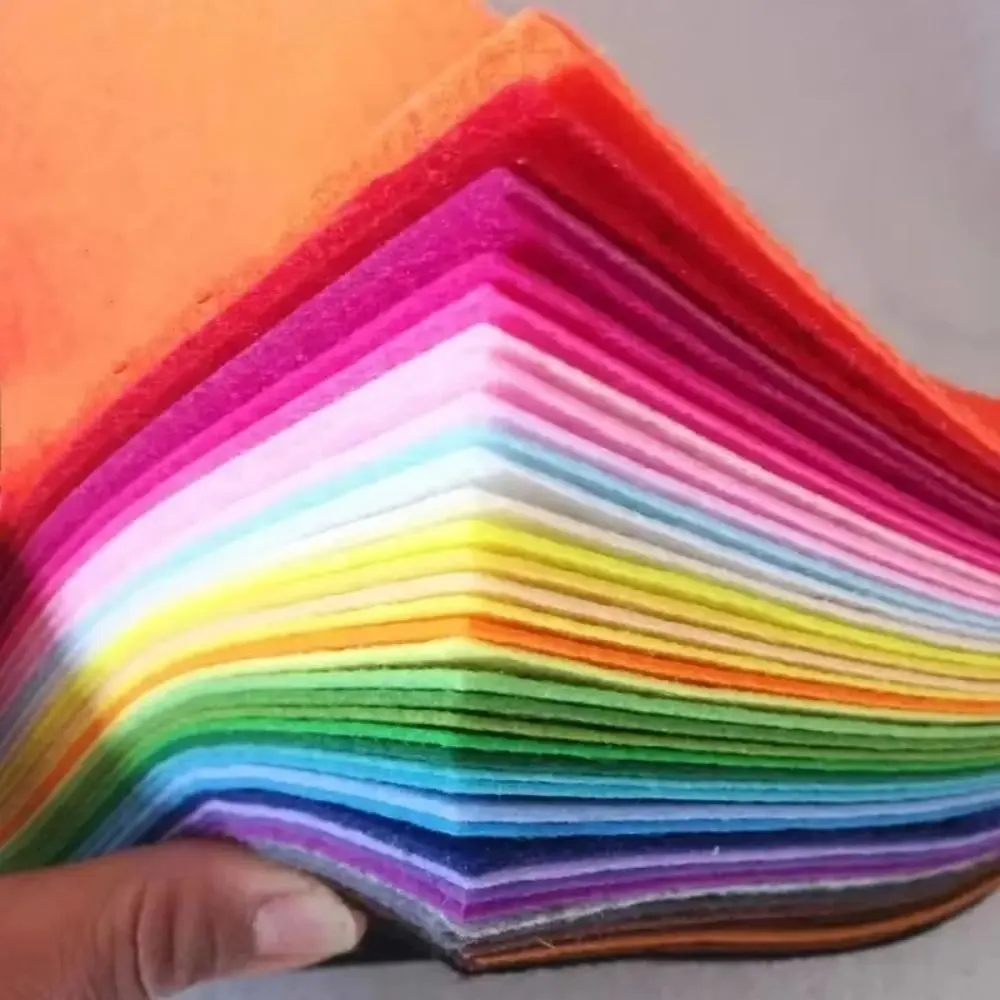 40Pcs Colorful Felt Fabric Sheet Squares Handicraft Needlework Felt Fabric 1mm Thick Durable Non Woven Fabric Sewing DIY Craft