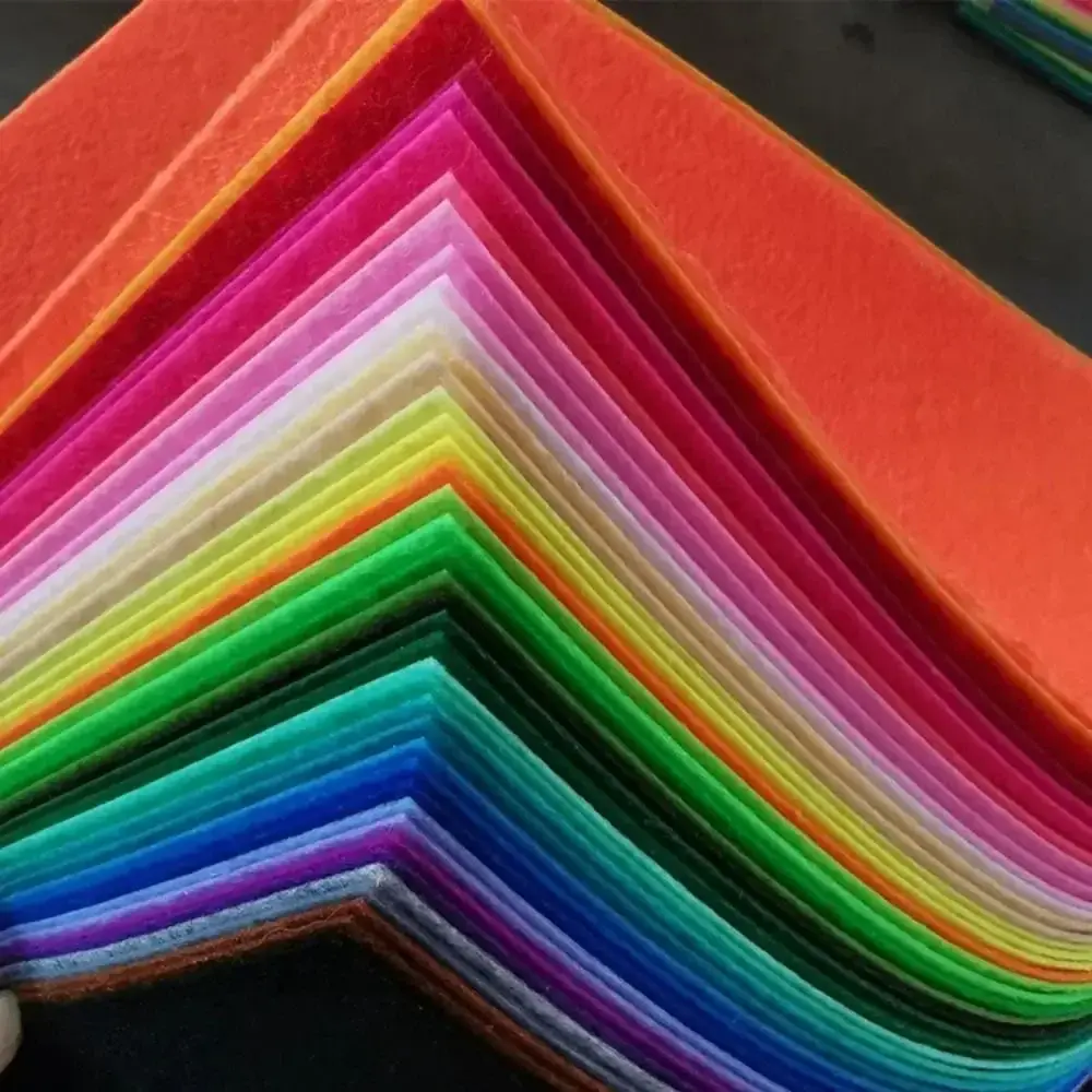 40Pcs Colorful Felt Fabric Sheet Squares Handicraft Needlework Felt Fabric 1mm Thick Durable Non Woven Fabric Sewing DIY Craft