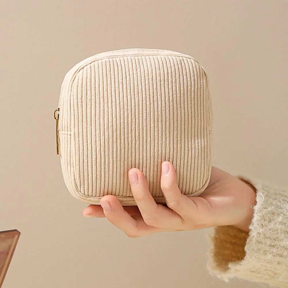 Portable Travel Organizer Waterproof Compact Cosmetic Bag with Zipper Closure for Makeup Storage Napkin Organization Portable