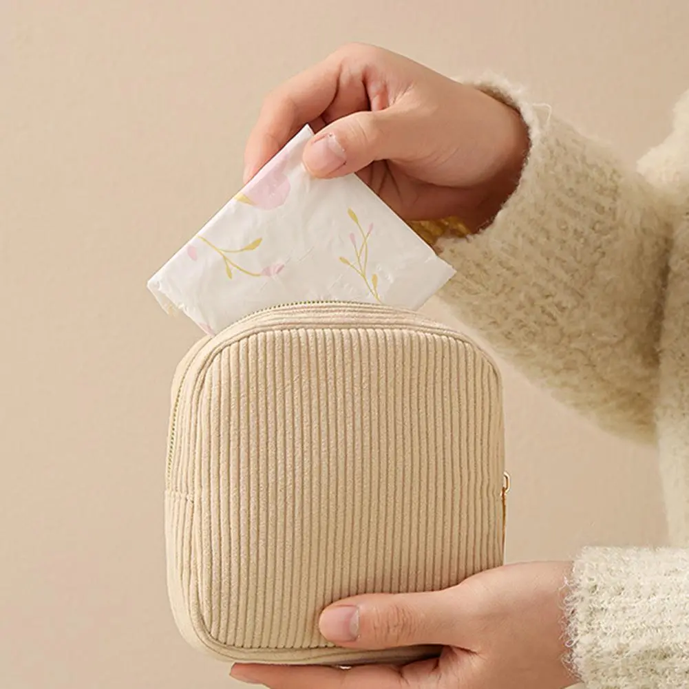 Portable Travel Organizer Waterproof Compact Cosmetic Bag with Zipper Closure for Makeup Storage Napkin Organization Portable