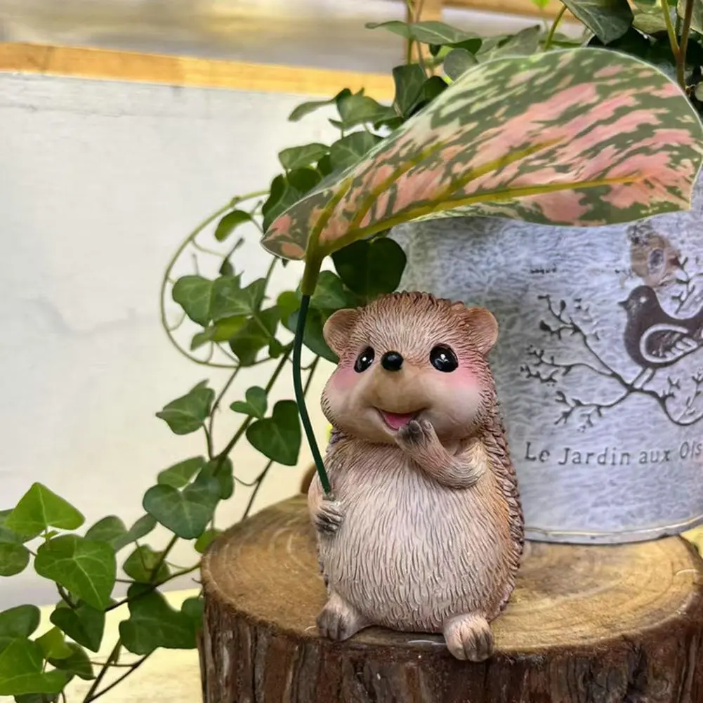 Colorful Resin Hedgehog Statue Adorable Hedgehog Figurine with Leaf Umbrella for Outdoor Garden Decor Resin Statue for Patio