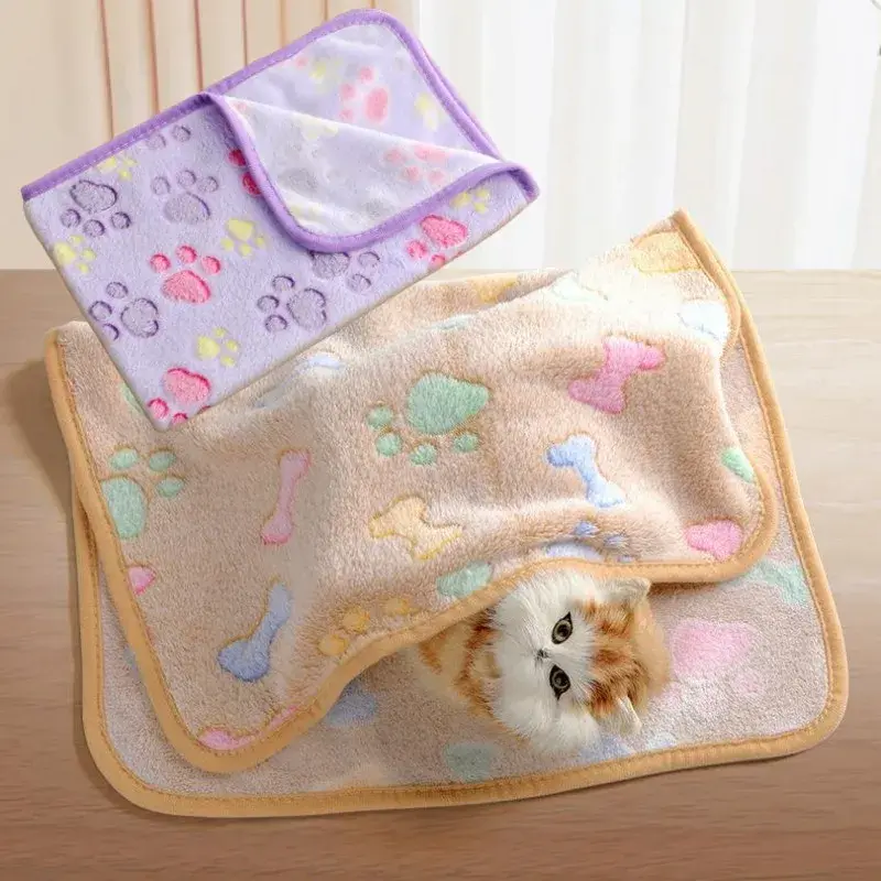 Soft Fluffy High Quality Pet Blanket Cute Cartoon Pattern Pet Mat Warm and Comfortable Blanket for Cat Dogs