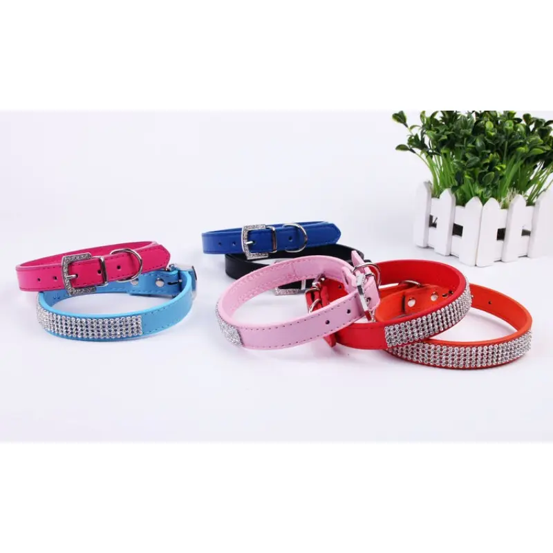 PU Leather Crystal Dog Collar Comfortable Glitter Rhinestone Dog Collars Alloy Buckle Collar for Small Dogs Cats