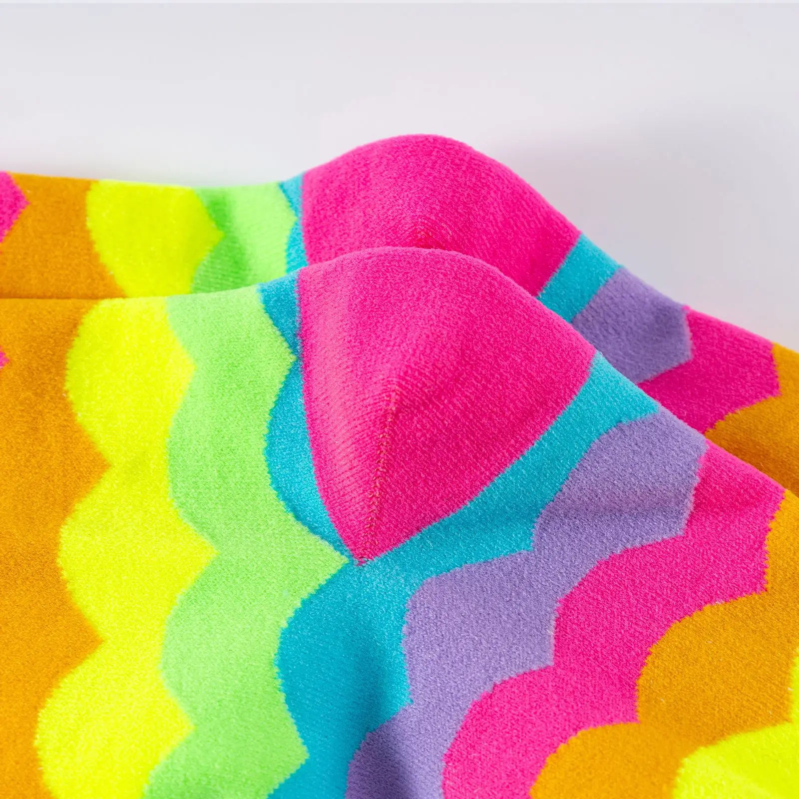 2025 New Candy Girls' Socks Knee length Mid tube Socks Girls' High Elasticity Cartoon Fashion Socks Rainbow Stripes Cute Socks