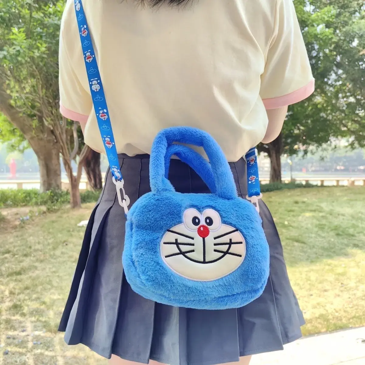 Doraemon Plush Shoulder Bag cartoon  Summer Japanese Cartoon Girlfriend Student Cute Style Shoulder Messenger Bag 40x30x10cm