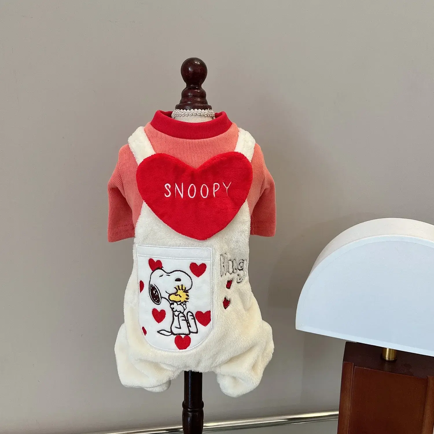 Snoopy baby autumn and winter new patchwork flannel warm and breathable pet dog two-legged coat clothes pet clothes jacket dog