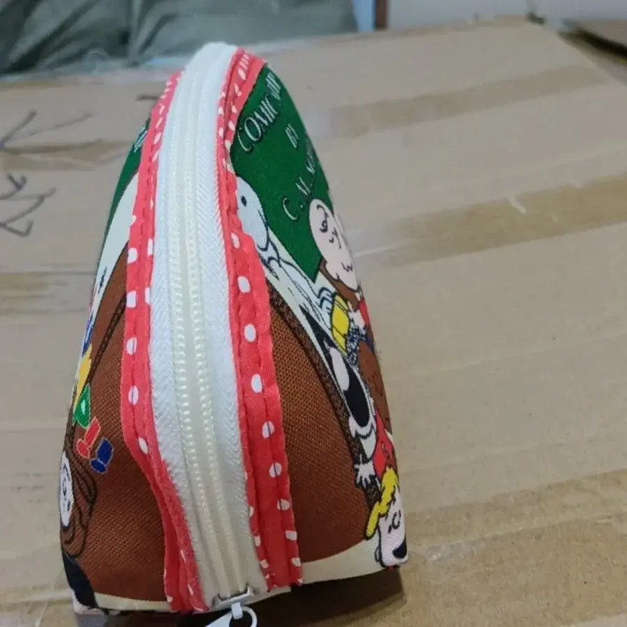 Snoopy Zipper Cartoon cosmetic Makeup Bag Boys and Girls Coin Purse Cartoon Cute Storage Bag Clutch handbag