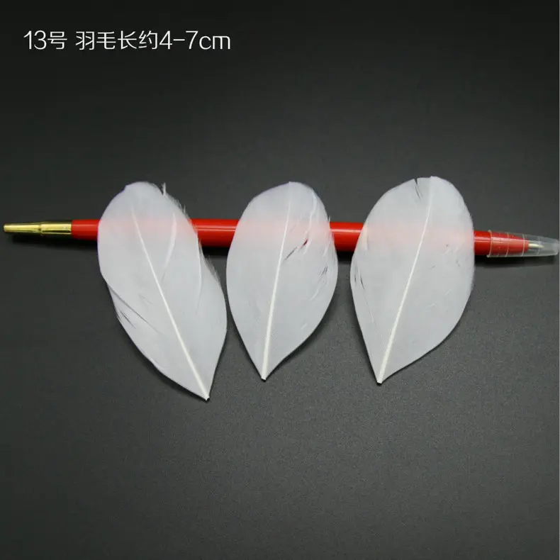 100pcs White Rooster Goose Pheasant Feathers for Crafts Chicken Duck Peacock Feather Ostrich Feathers Wedding Decoration Plume