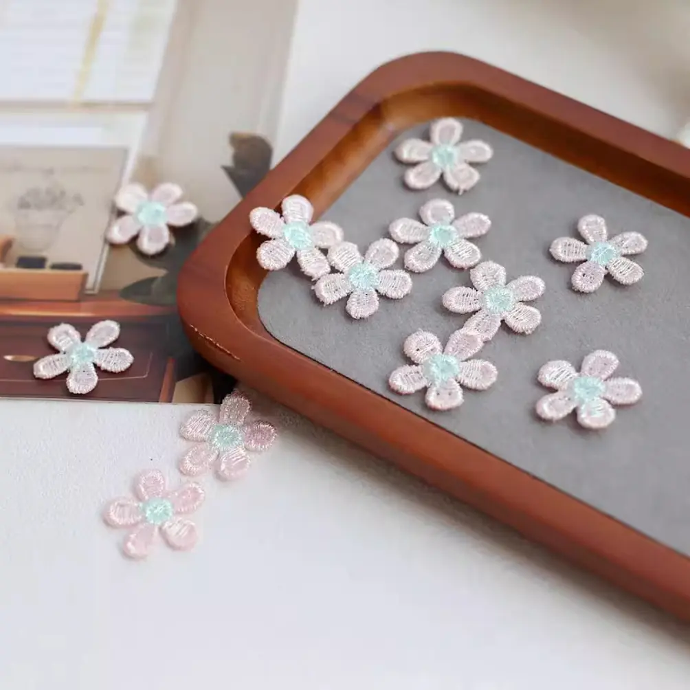 20Pcs Multi-Color Flower Embroidery Patches Fabric For Coat Jeans Bags Accessories Sewing Patch Handmade Applique Repair Crafts