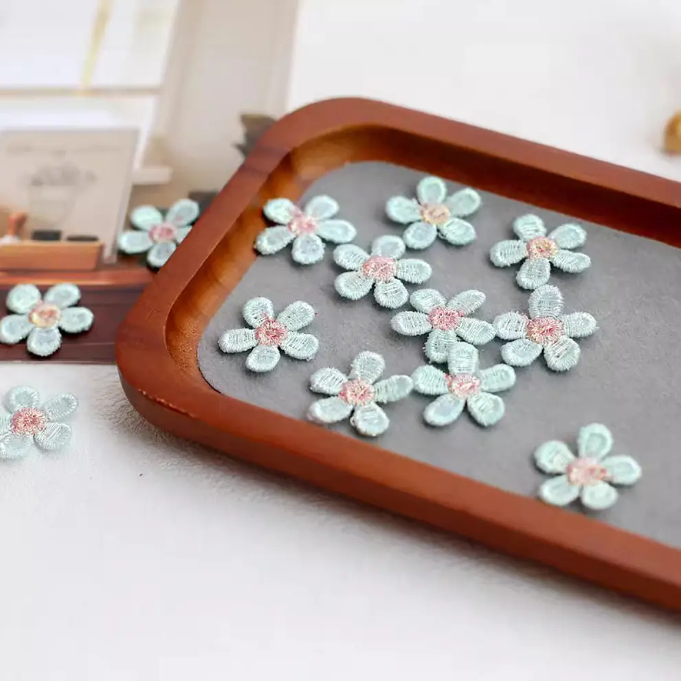 20Pcs Multi-Color Flower Embroidery Patches Fabric For Coat Jeans Bags Accessories Sewing Patch Handmade Applique Repair Crafts