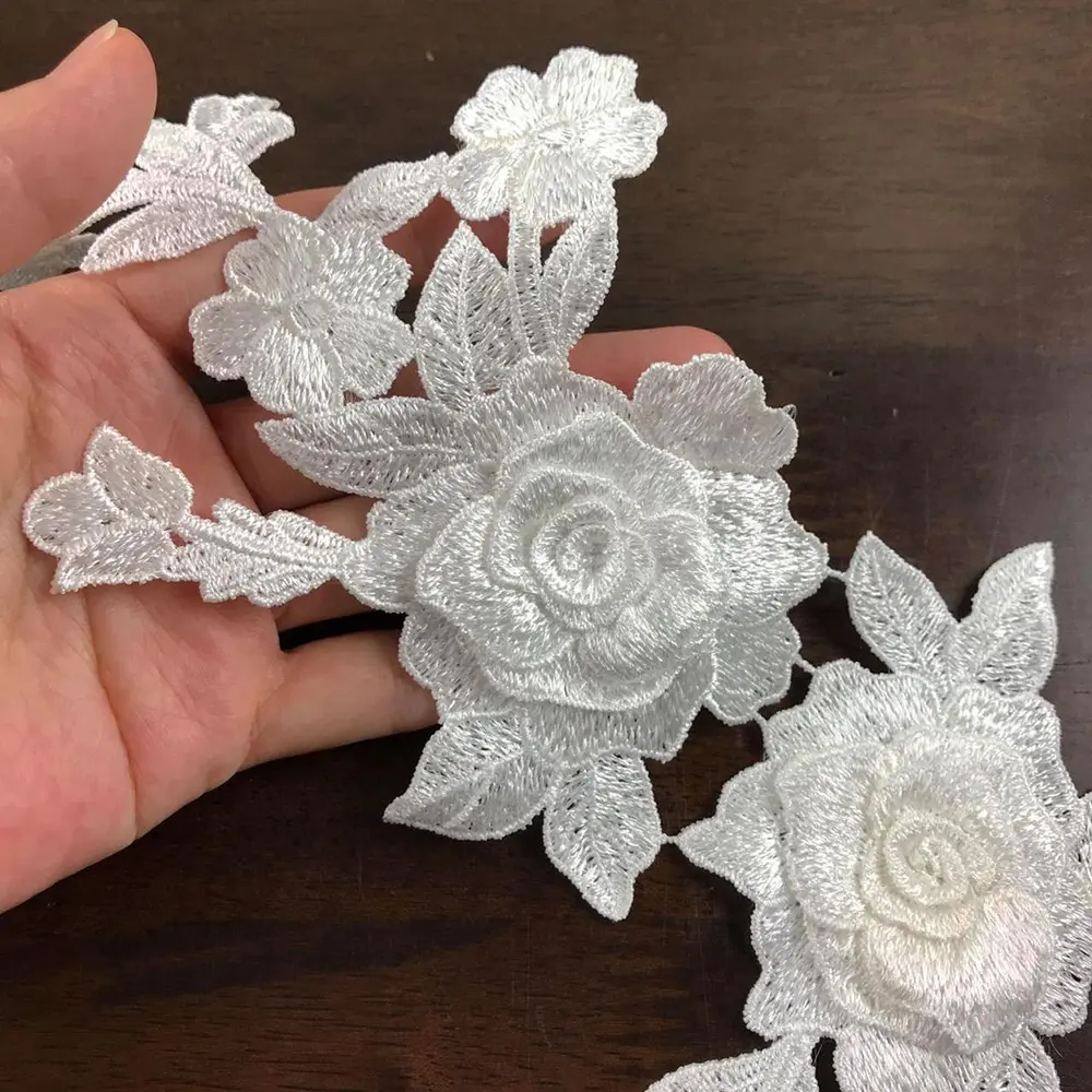 1 Piece of Black and White Embroidered Roses Hand Sewn Patches DIY Clothing Accessories Patches